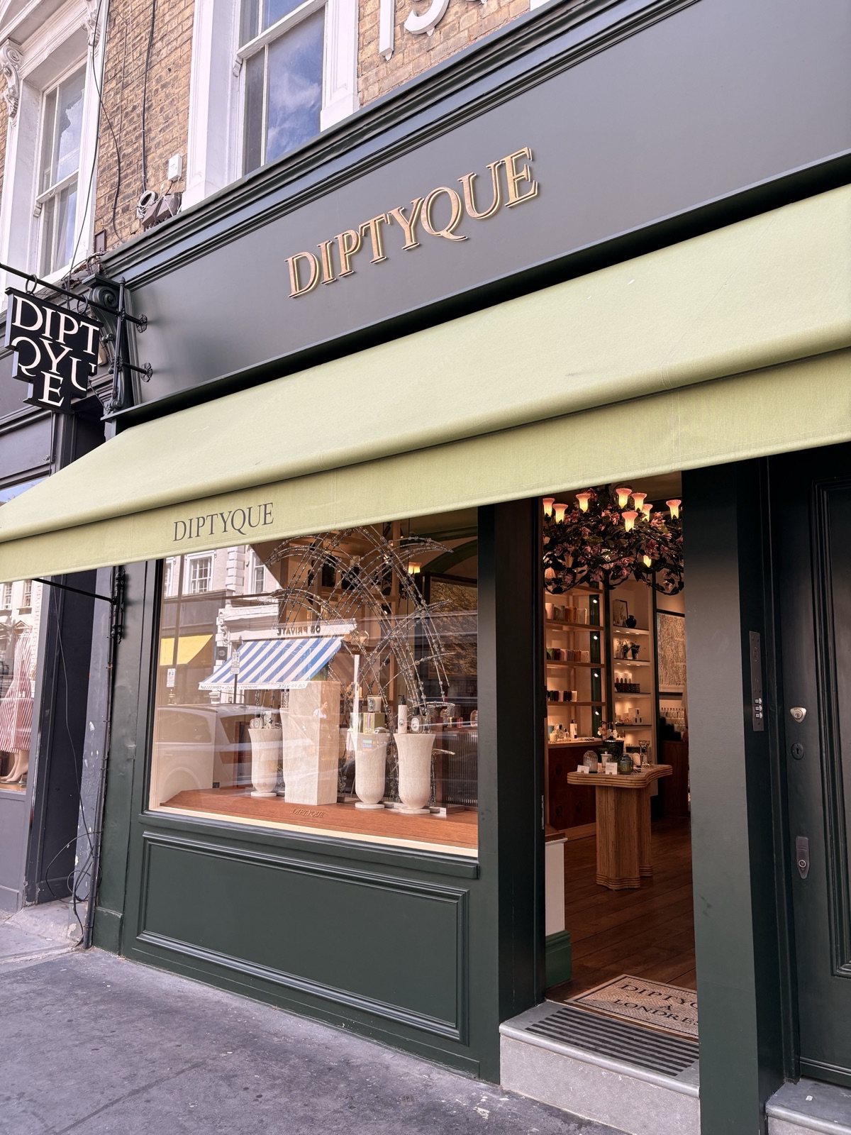 Diptyque
